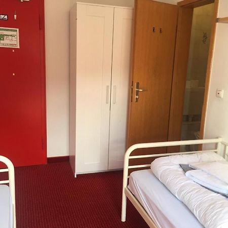 Hostel Der Athleten Гармиш-Партенкирхен Екстериор снимка