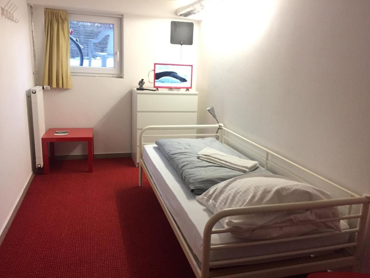 Hostel Der Athleten Гармиш-Партенкирхен Екстериор снимка