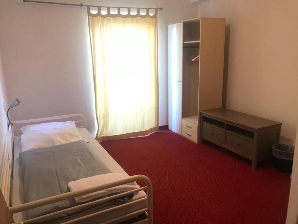 Hostel Der Athleten Гармиш-Партенкирхен Екстериор снимка